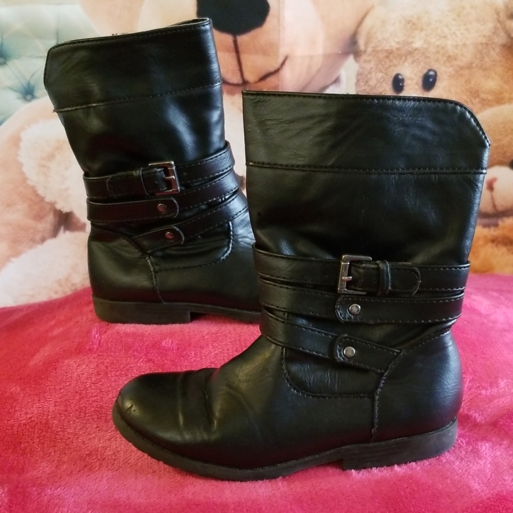 Size 10 Girls Black Zip Up Boot
